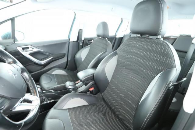 Peugeot 2008 image 7