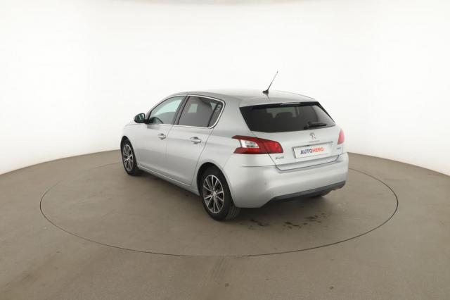 Peugeot 308 image 2