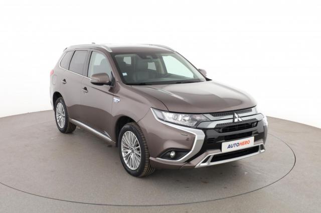 Mitsubishi Outlander image 1