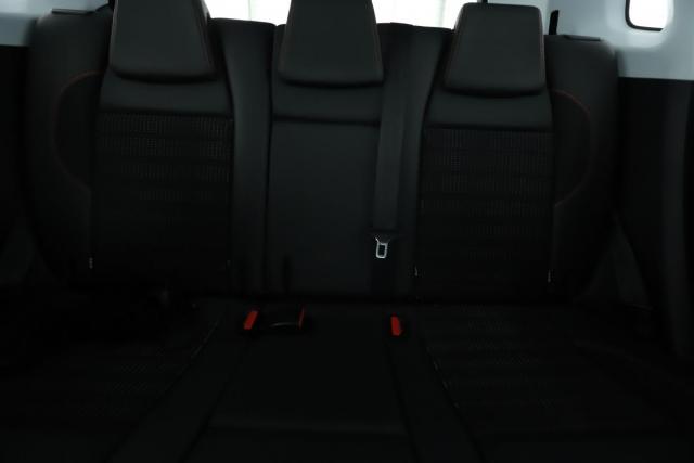 Peugeot 2008 image 7