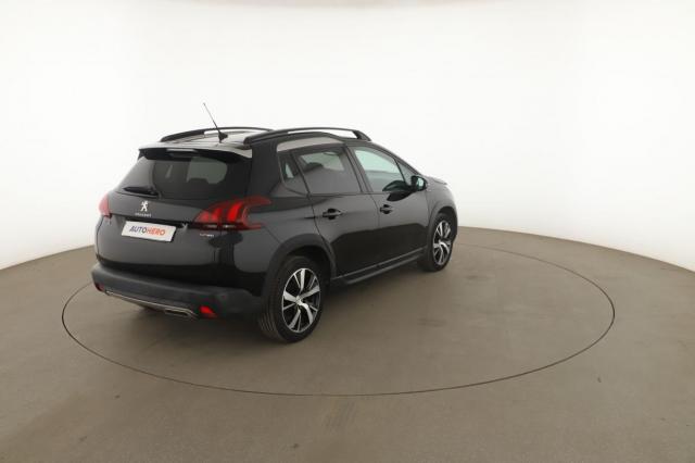 Peugeot 2008 image 3