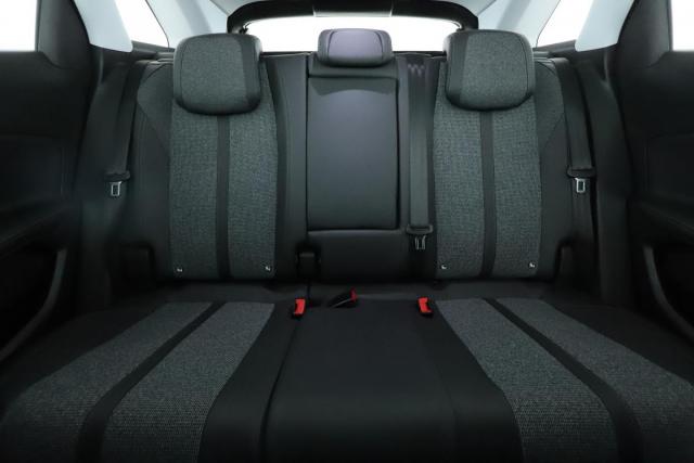 Peugeot 3008 image 6