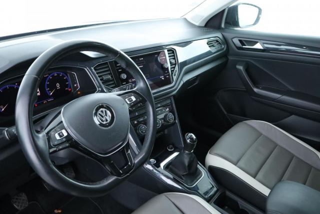 Volkswagen T-Roc image 4
