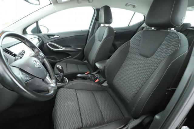 Opel Astra image 4