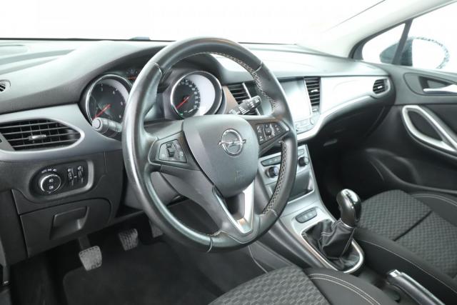 Opel Astra image 9