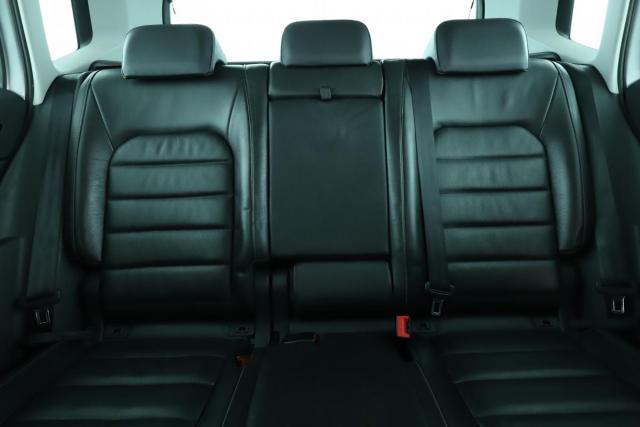Volkswagen Golf Sportsvan image 8