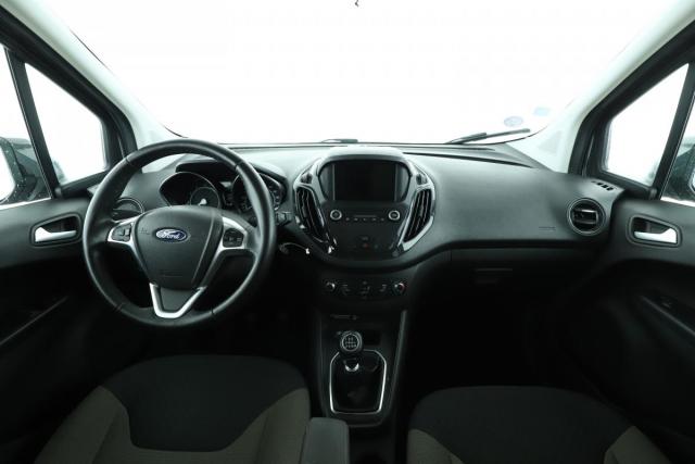Ford Tourneo image 1