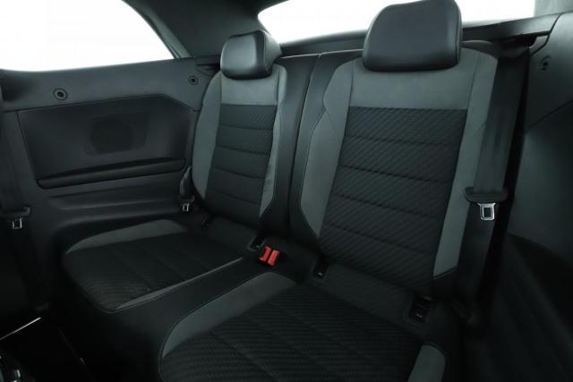 Volkswagen T-Roc image 9