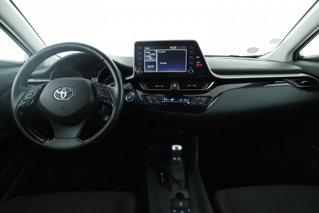 Toyota C-Hr image 3