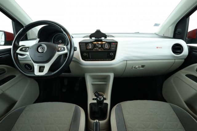 Volkswagen Up! image 6