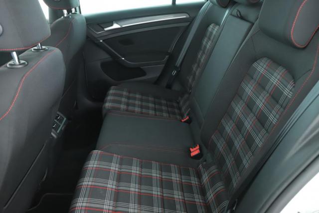Volkswagen Golf image 3