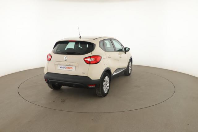 Renault Captur image 1