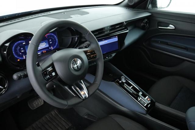 Alfa Romeo Junior image 9