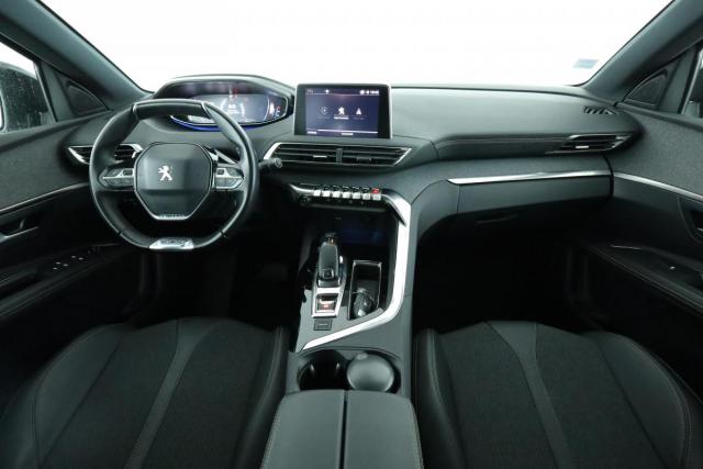 Peugeot 3008 image 1