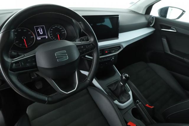 Seat Arona image 2