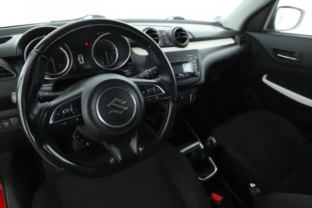 Suzuki Swift image 8