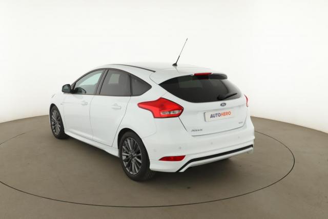 Ford Focus image 7