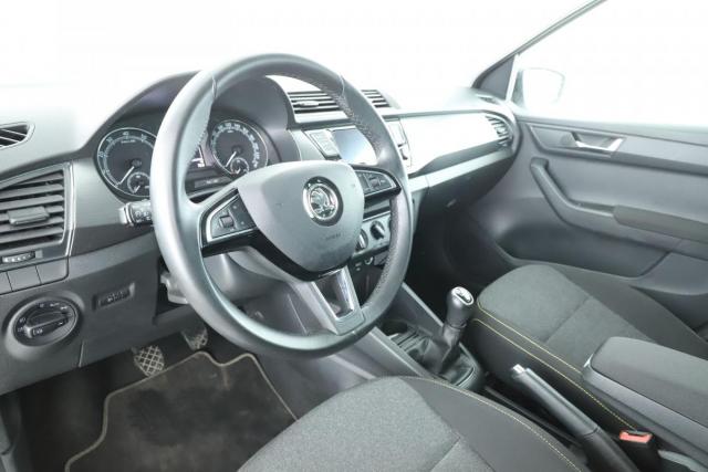 Skoda Fabia image 9