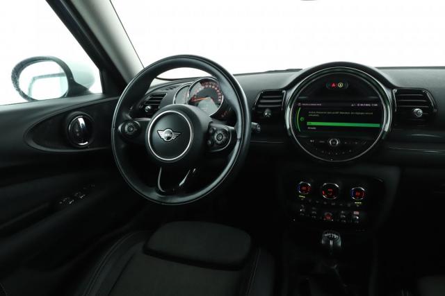 Mini Clubman image 8