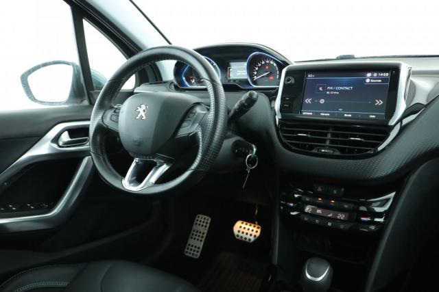 Peugeot 2008 image 6