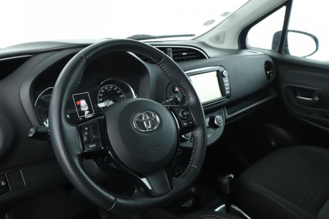 Toyota Yaris image 6