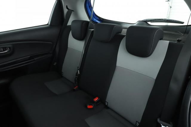 Toyota Yaris image 7