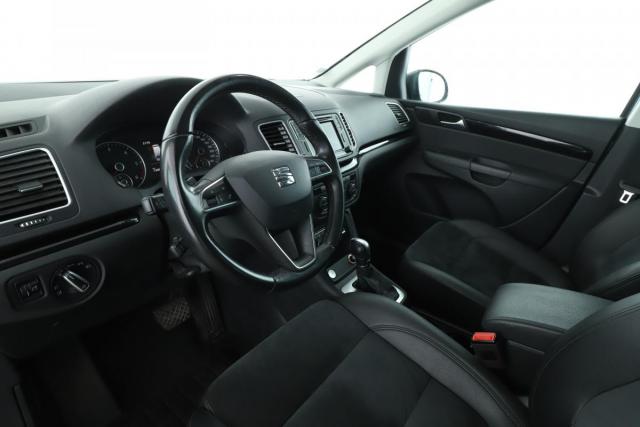 Seat Alhambra image 1