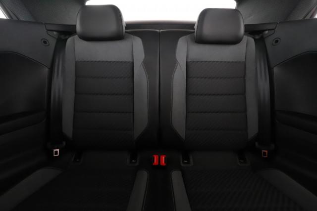 Volkswagen T-Roc image 6