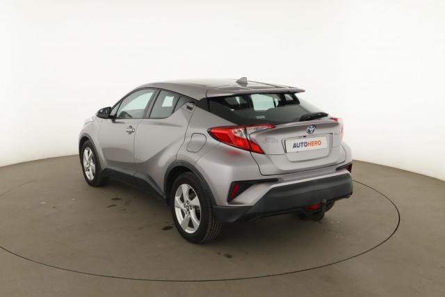 Toyota C-Hr image 6