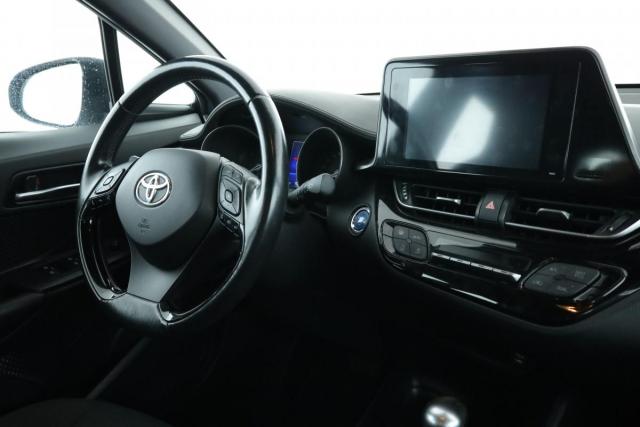 Toyota C-Hr image 7
