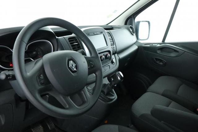 Renault Trafic image 9