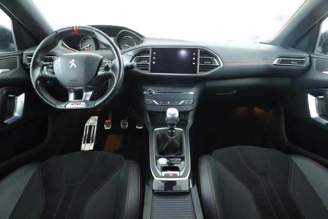 Peugeot 308 image 9