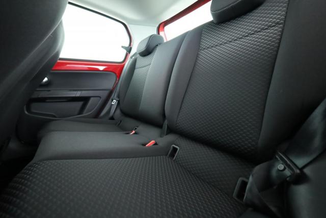Volkswagen Up! image 3