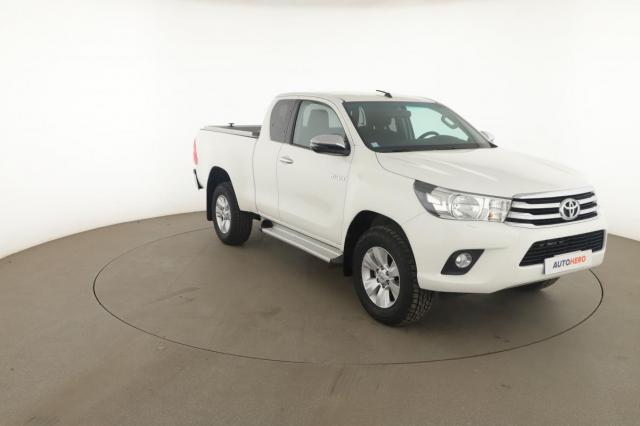 Toyota Hilux image 8
