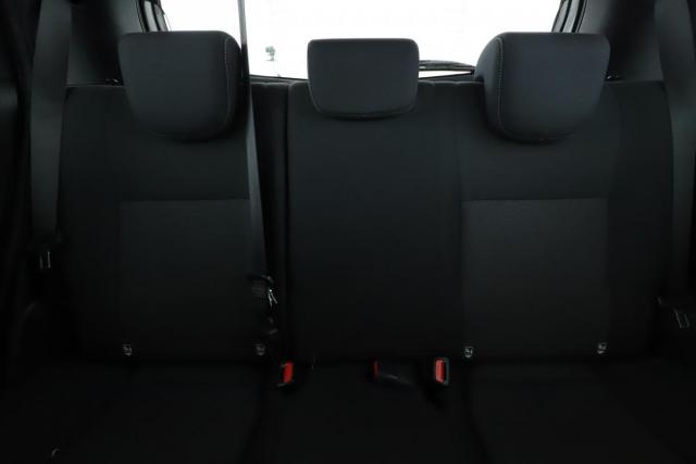Toyota Yaris image 8