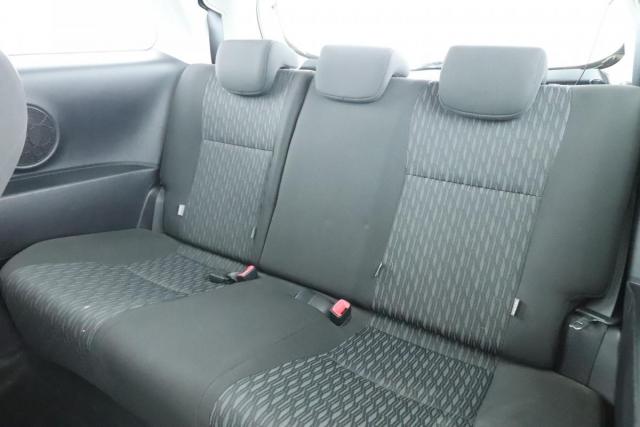 Toyota Yaris image 5