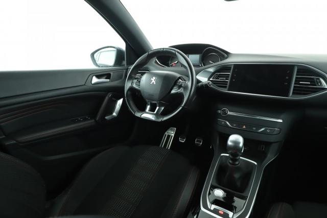 Peugeot 308 image 1