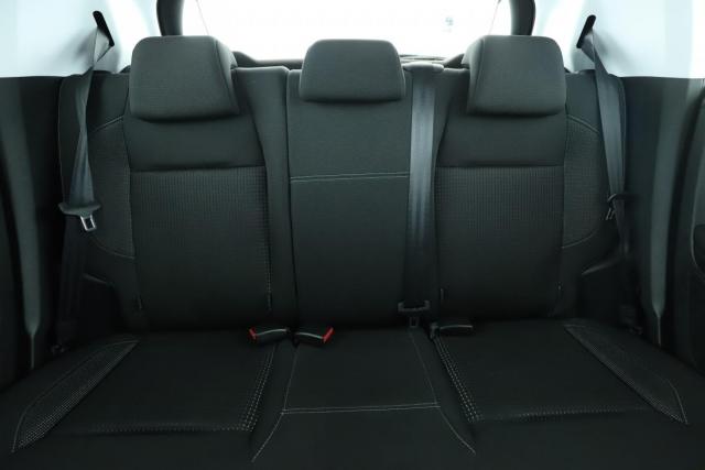 Peugeot 208 image 3
