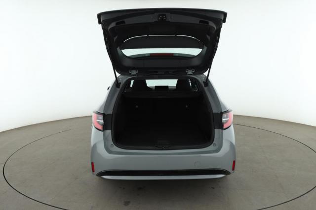 Toyota Corolla Touring Sports image 3