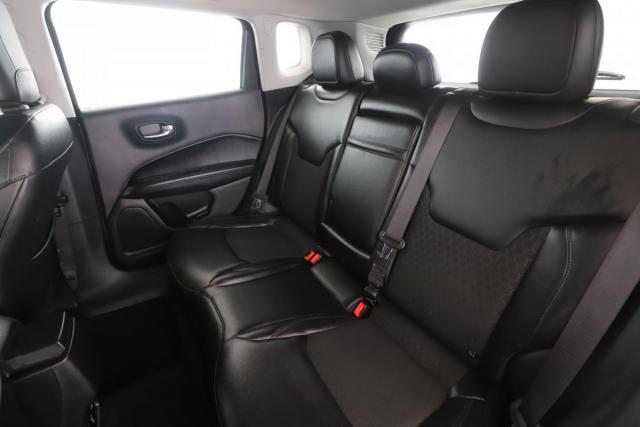 Jeep Compass image 9