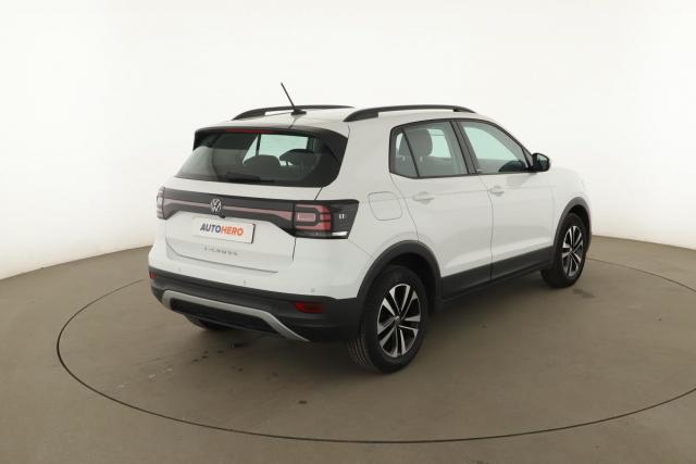 Volkswagen T-Cross image 2