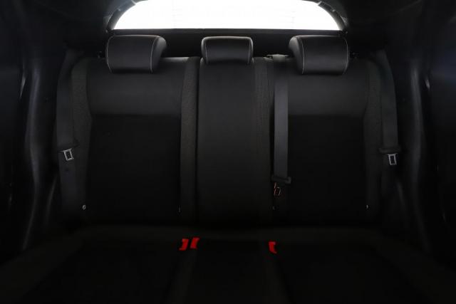 Nissan Juke image 8