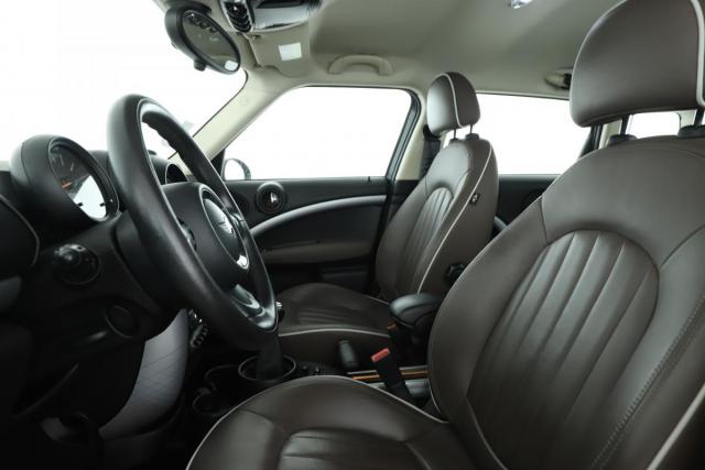 Mini Countryman image 2