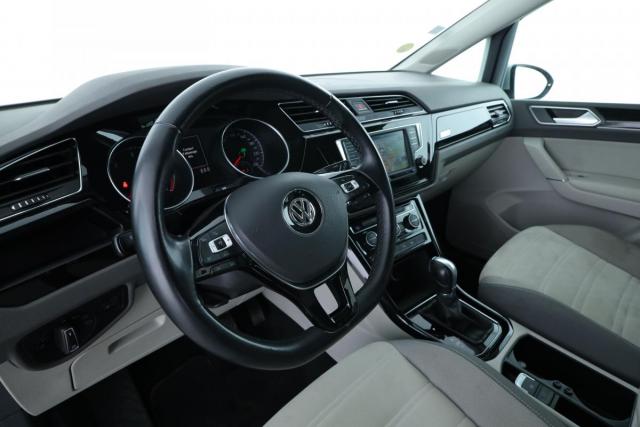 Volkswagen Touran image 7