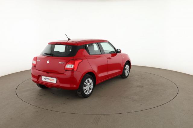 Suzuki Swift image 7