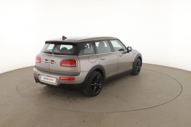 Mini Clubman image 3
