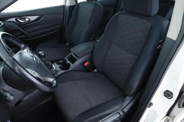 Nissan Qashqai image 6