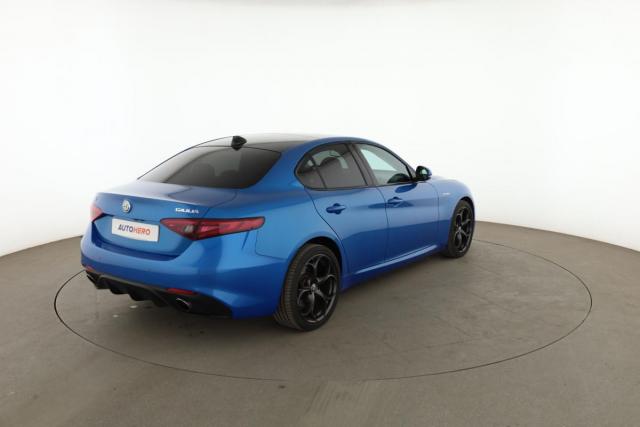 Alfa Romeo Giulia image 9