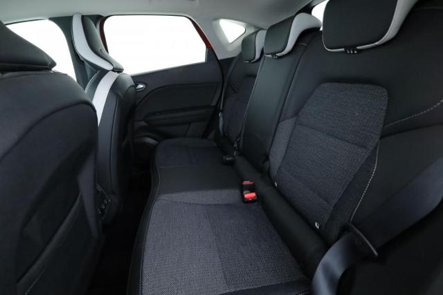 Renault Captur image 9