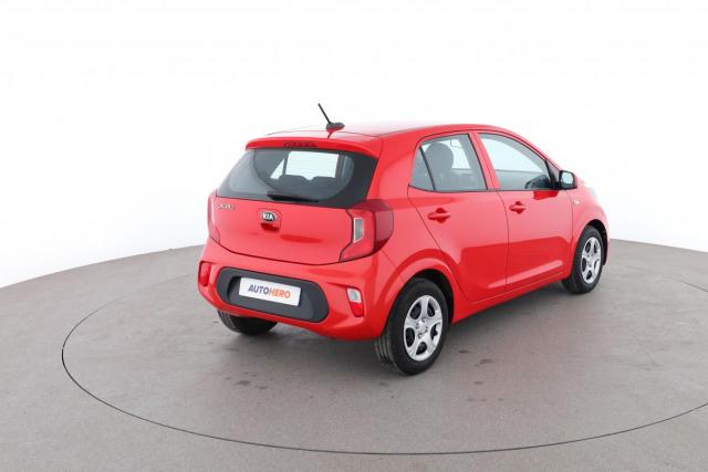 Kia Picanto image 9